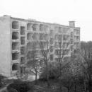 Zdewastowany poradziecki blok mieszkalny w Słotnicy, 1999 r